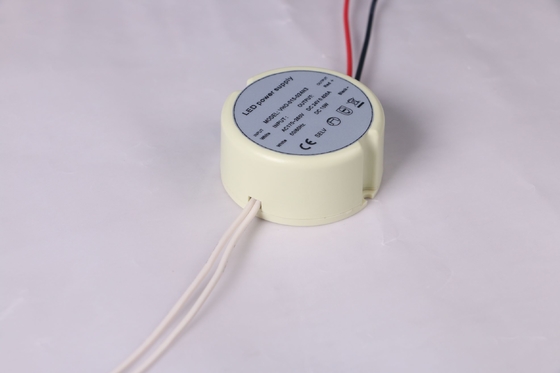 Круглое электропитание водителя 12V 15W СИД случая IP20 пластиковое для света прокладки