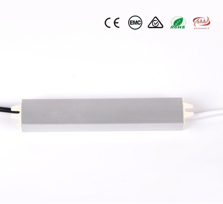 облегченное водоустойчивое электронное электропитание 132x30x20mm водителя СИД 20W